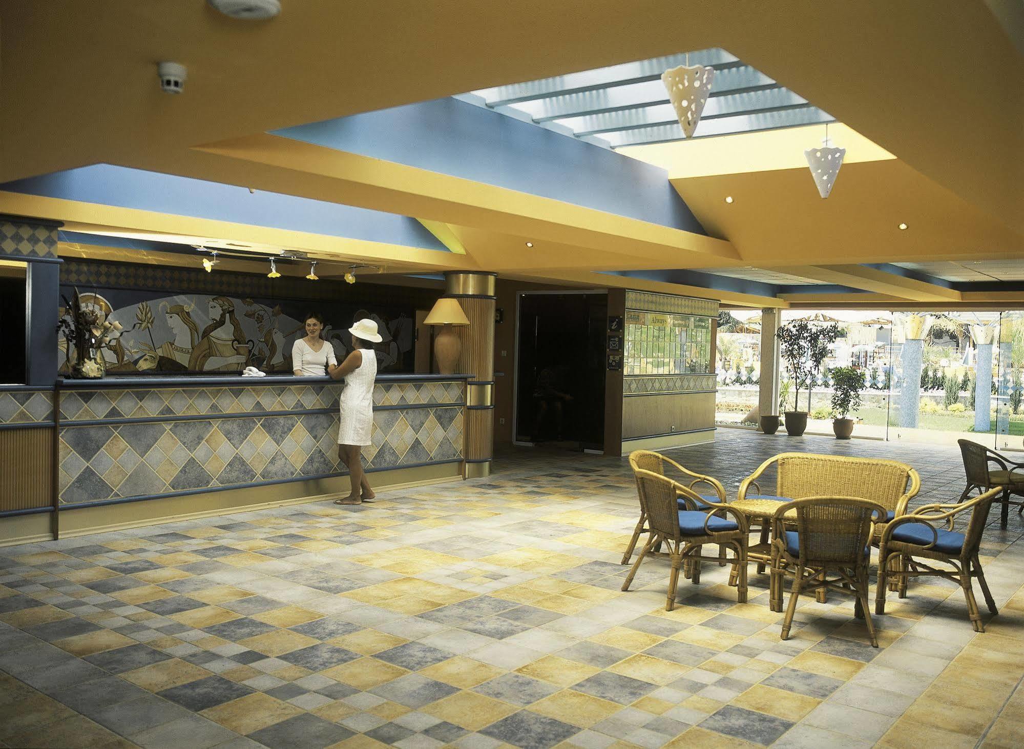 Kaliopa Hotel Albena Buitenkant foto