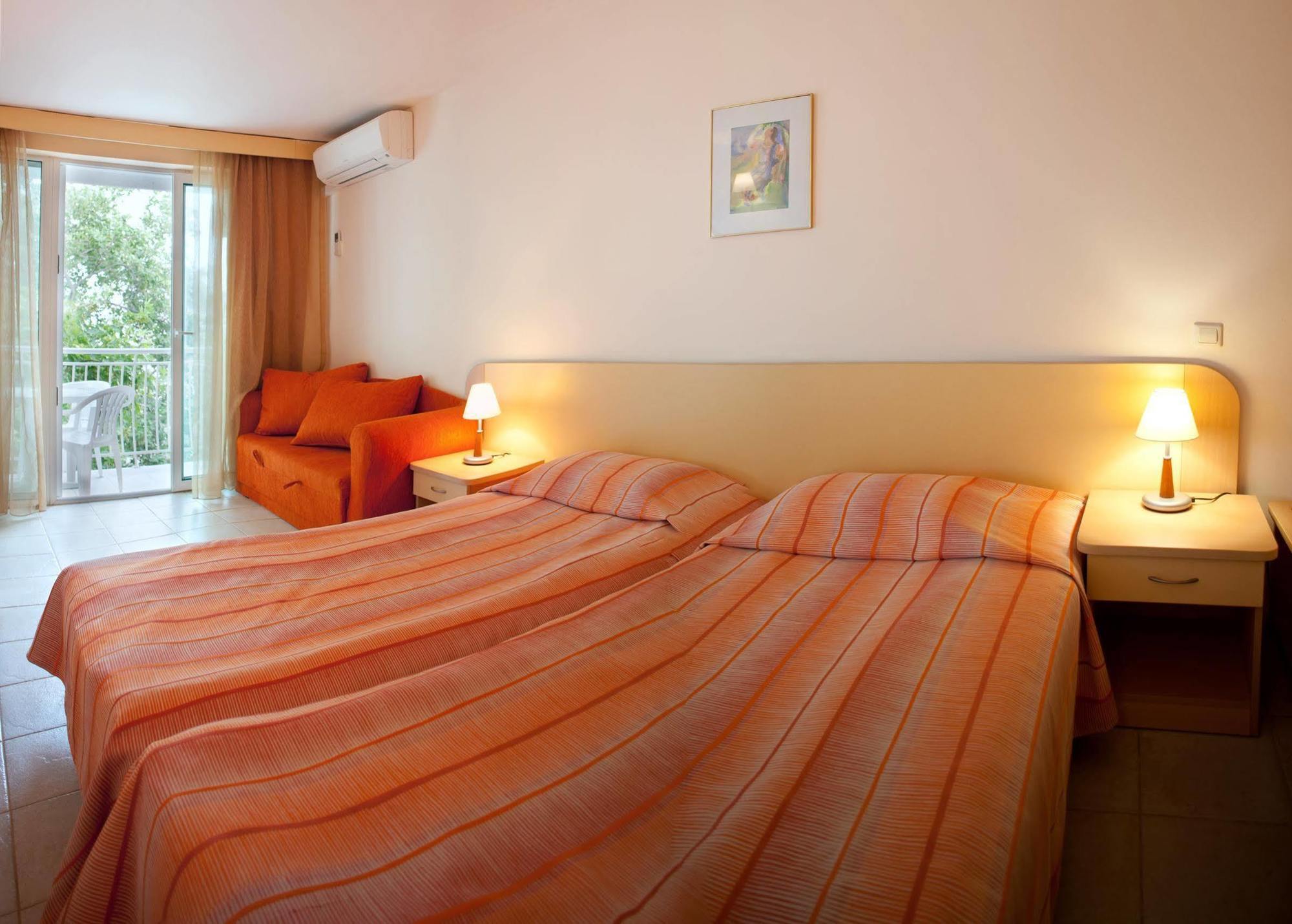 Kaliopa Hotel Albena Buitenkant foto