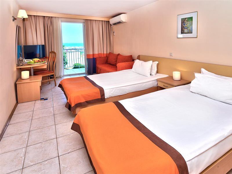 Kaliopa Hotel Albena Buitenkant foto